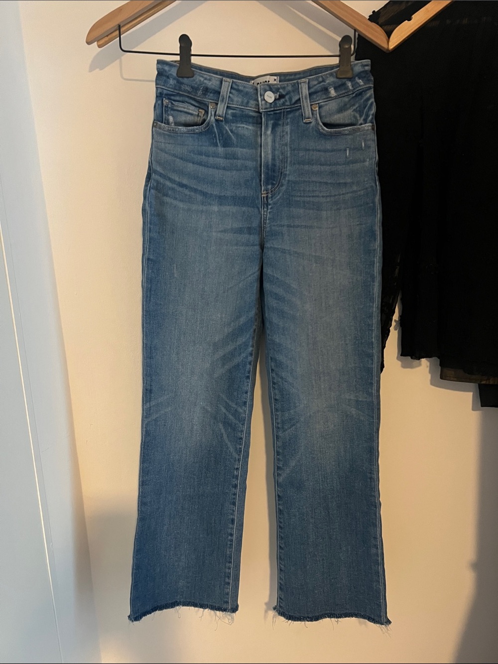 Paige like new slightly distressed stretch high waist raw hem jeans 26 Atly
